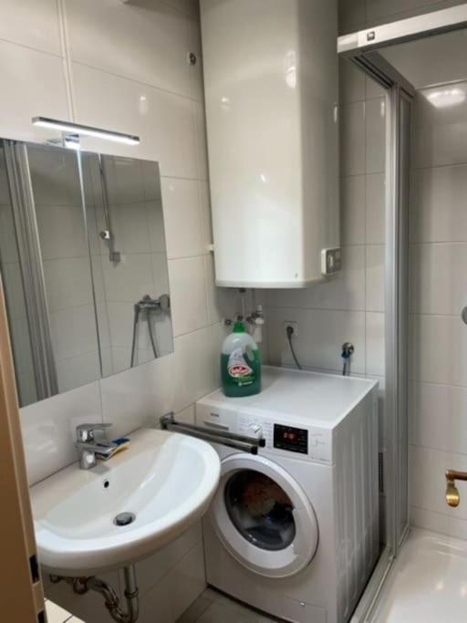 City Appartement 4600 韦尔斯 外观 照片
